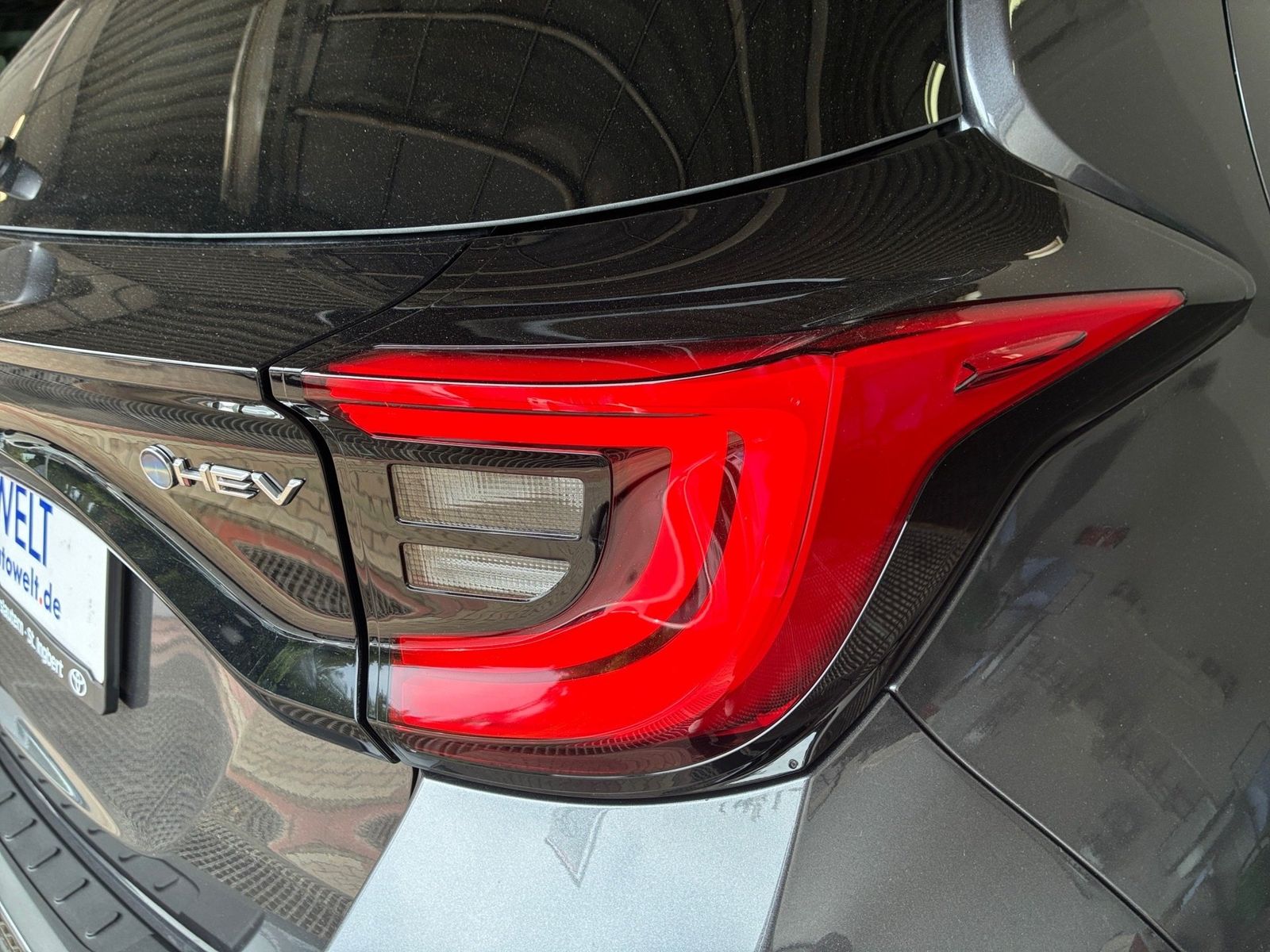 Fahrzeugabbildung Toyota Yaris 1.5 Teamplayer Kamera,LED,SHZ,ACC,Keyless