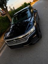 Volkswagen Touareg 3.0 V6 TDI Luft CarPlay AHK 20 Zoll  - VW Touareg von privat