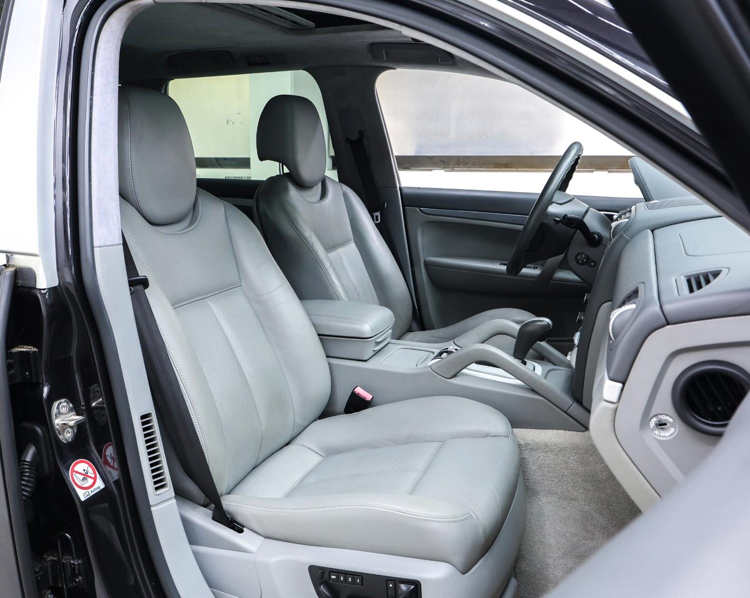 PORSCHE CAYENNE TURBO 4.5 V8 500CH - BVA - ATTELAGE - 135.600 KMS