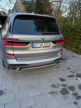 BMW X7 xDrive40d - - BMW X7 von privat