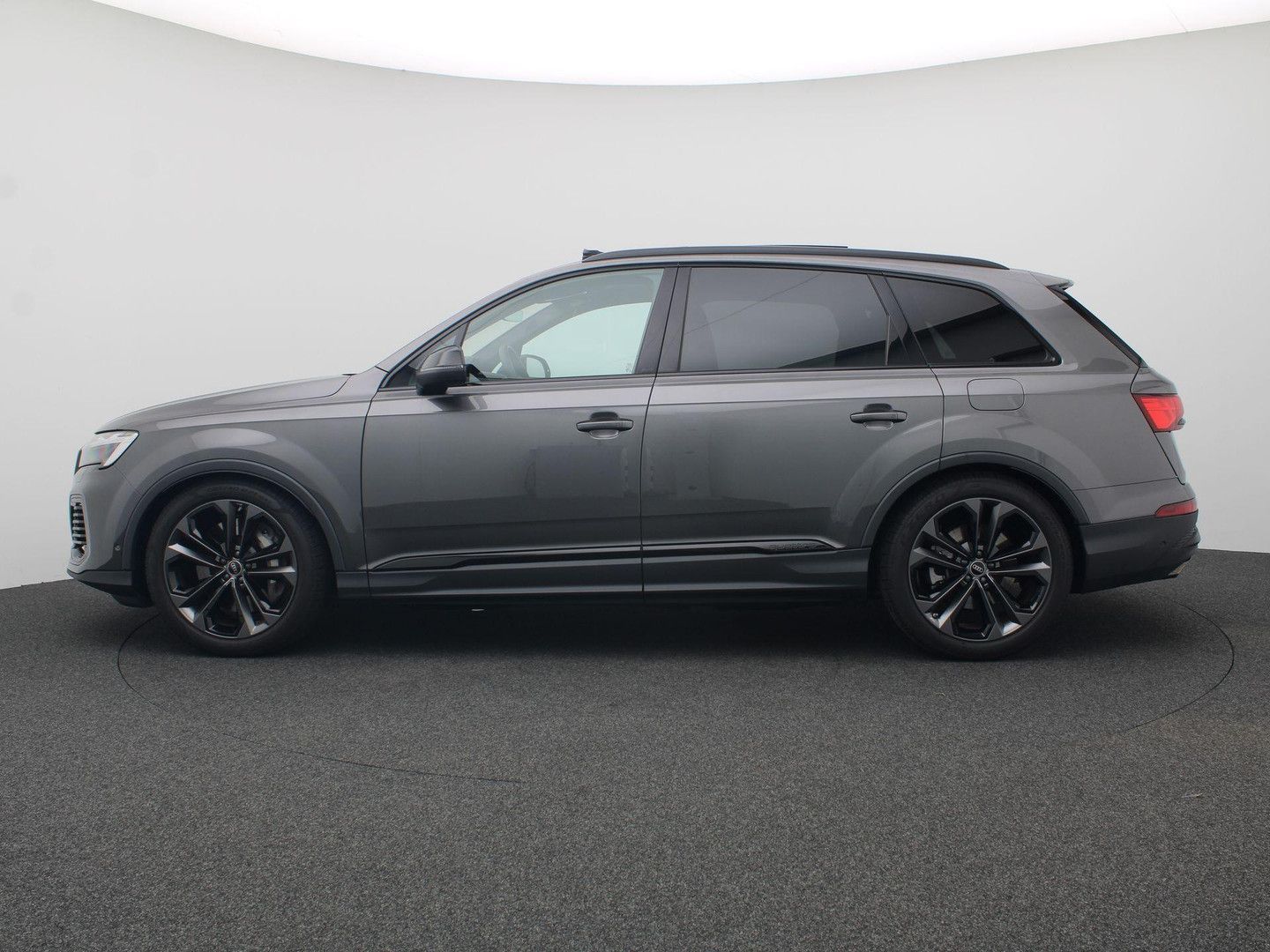 Audi Q7 55 TFSI e quattro S-Line 394PS Advanced Allra imagem 2