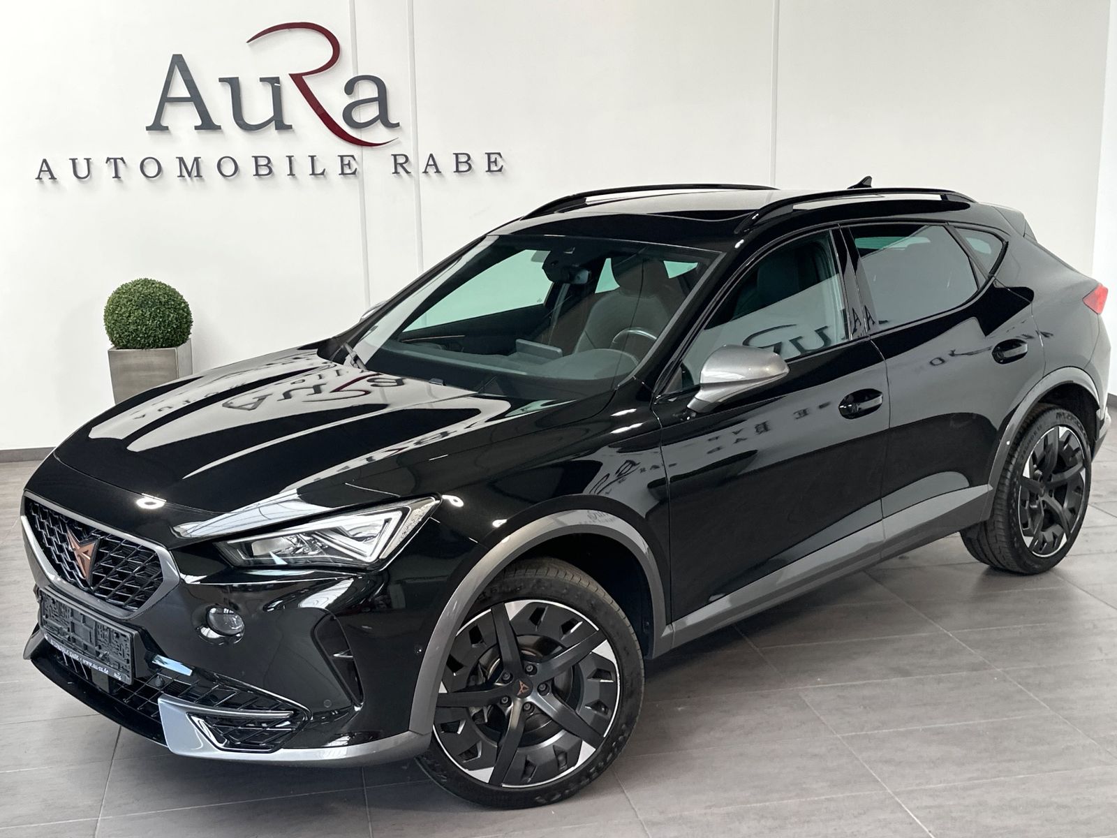 Fahrzeugabbildung CUPRA Formentor 4Drive NAV+LED+AHK+ACC+KAM+PANO+19ZOLL
