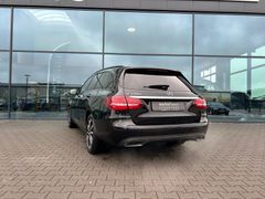 Fahrzeugabbildung Mercedes-Benz C 220d T 4Matic Autom. Night LED Comand Kamera