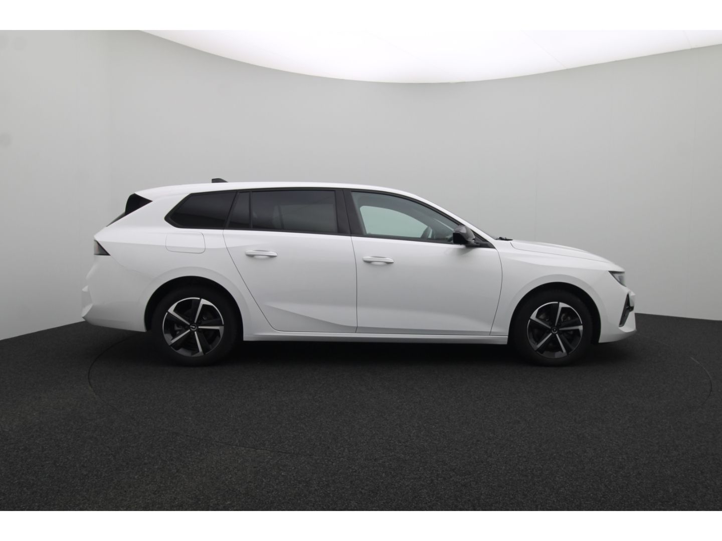 Fahrzeugabbildung Opel Astra L 1.2 Sports Tourer GS LED Kamera Touch