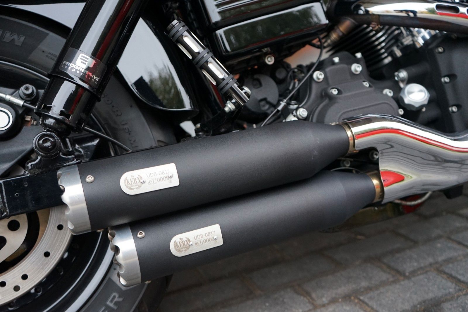 Fahrzeugabbildung Harley-Davidson Dyna Fat Bob 96cui - Custom Paint - HD-Parts