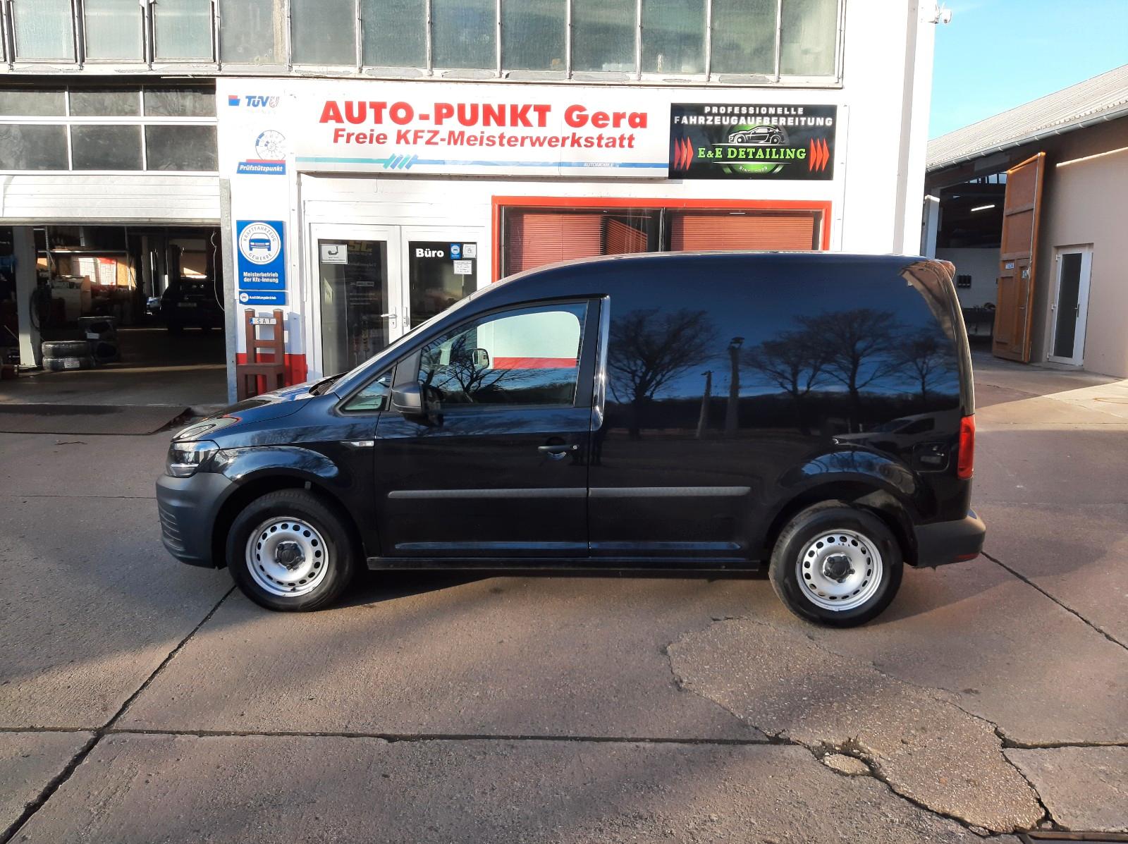Volkswagen Caddy 2.0 TDI KLIMA PDC SHZ DEEP BLACK