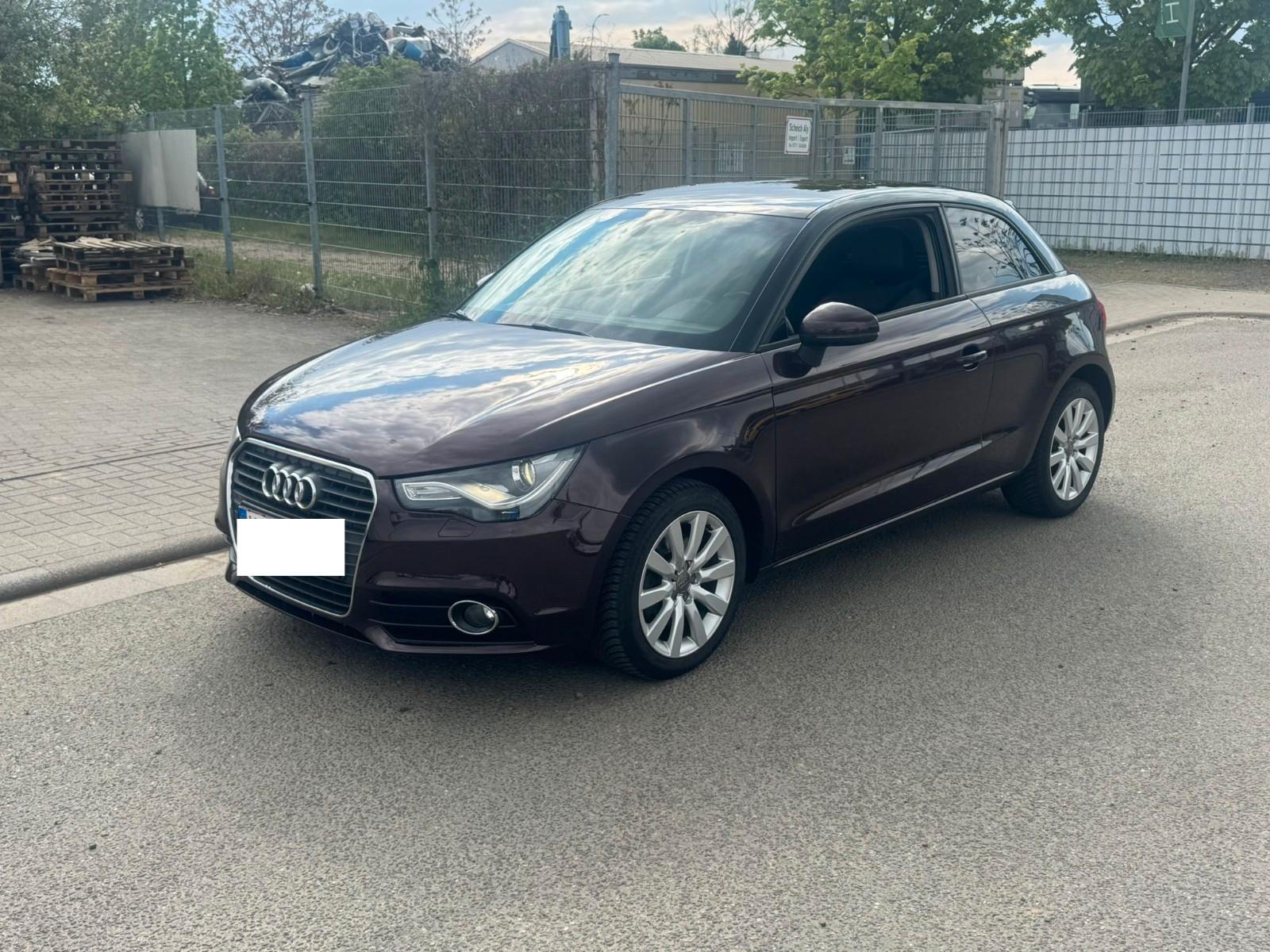 Audi A1 ambition/PDC H/NAVI/Xenon/Bluetooth