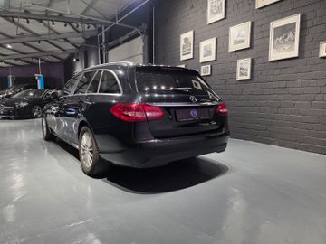 Mercedes C 200 - 12
