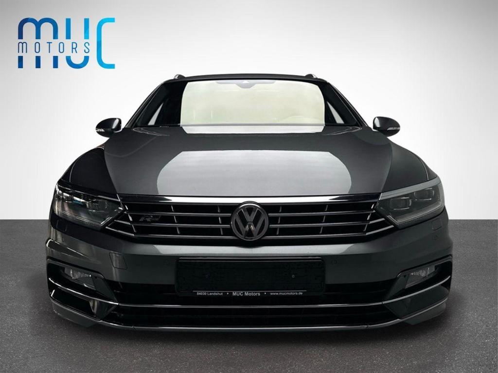 Volkswagen Passat Highline RLine Leder Pano 190 R-Line