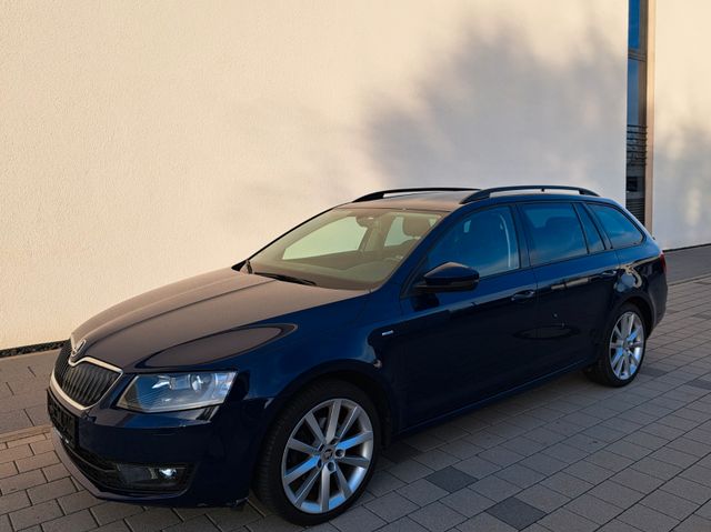 Skoda Octavia Combi Joy/AHK/ACC/APPLE-CAR/XENON/1.HAND