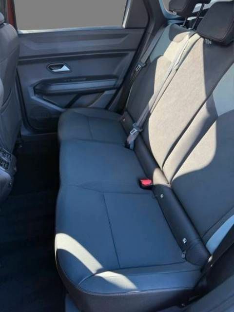 Fahrzeugabbildung Dacia Bigster Extreme TCe 140