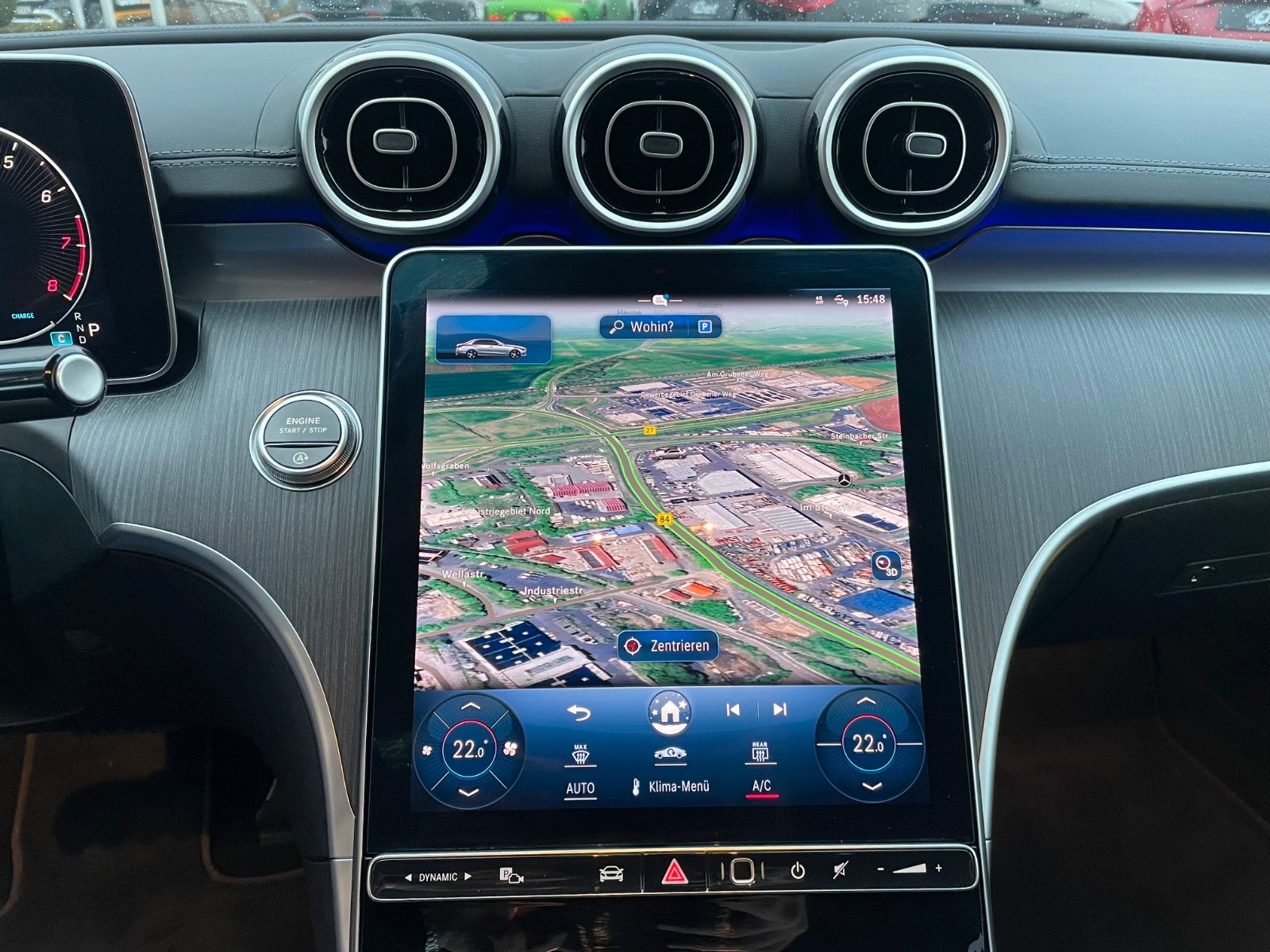 Fahrzeugabbildung Mercedes-Benz C 200 AMG AHK+Memory+R-Kamera+Distr+Ambiente+Key