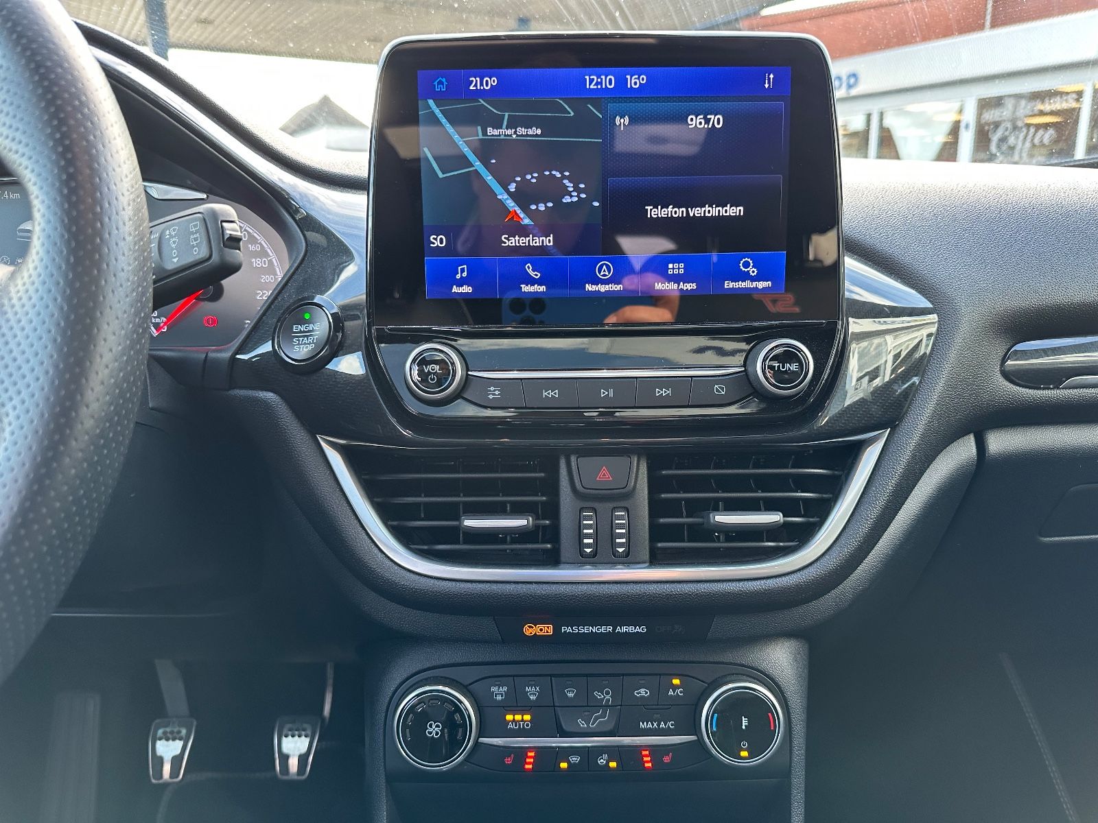 Fahrzeugabbildung Ford Fiesta 1.5 EB ST Leder-Exclusiv/Pano/LED