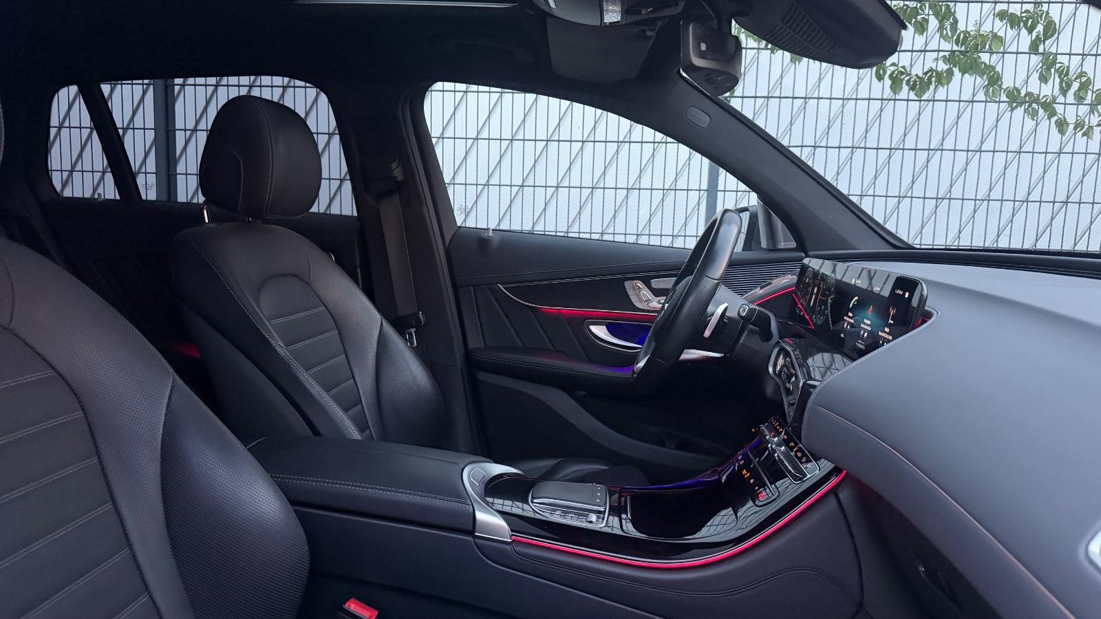 Mercedes-Benz EQC 400 4Matic AMG-LINE MULTIBEAM,360°,LEDER