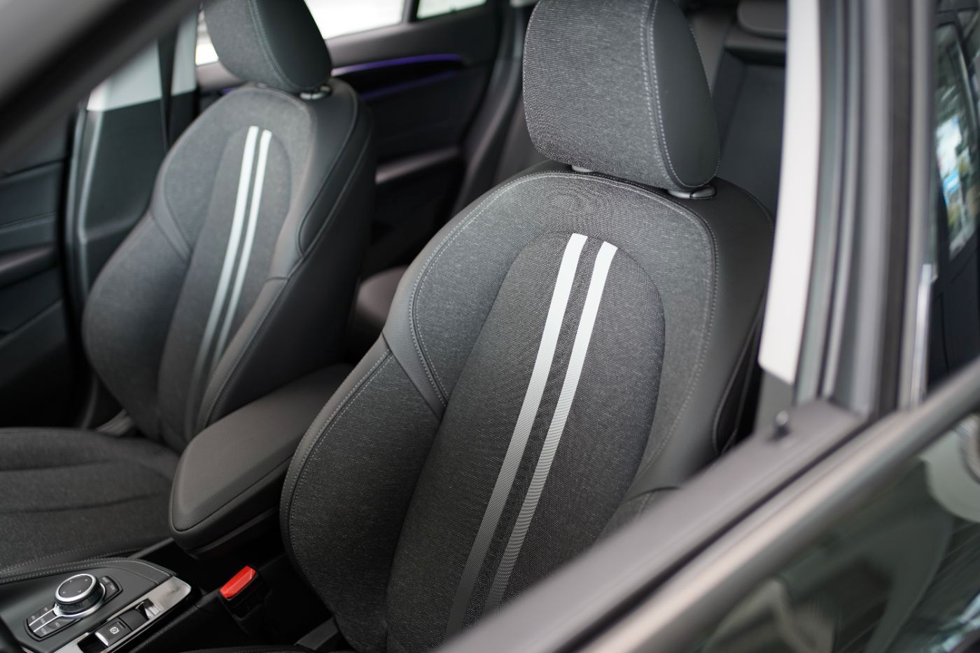Fahrzeugabbildung BMW X1 xDrive20iA Sport Line +LED+Parkassistent+HiFi