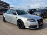 Audi A4 Lim. 1.8 T 120 KW 20V Turbo Automatik Sport - Audi: V12
