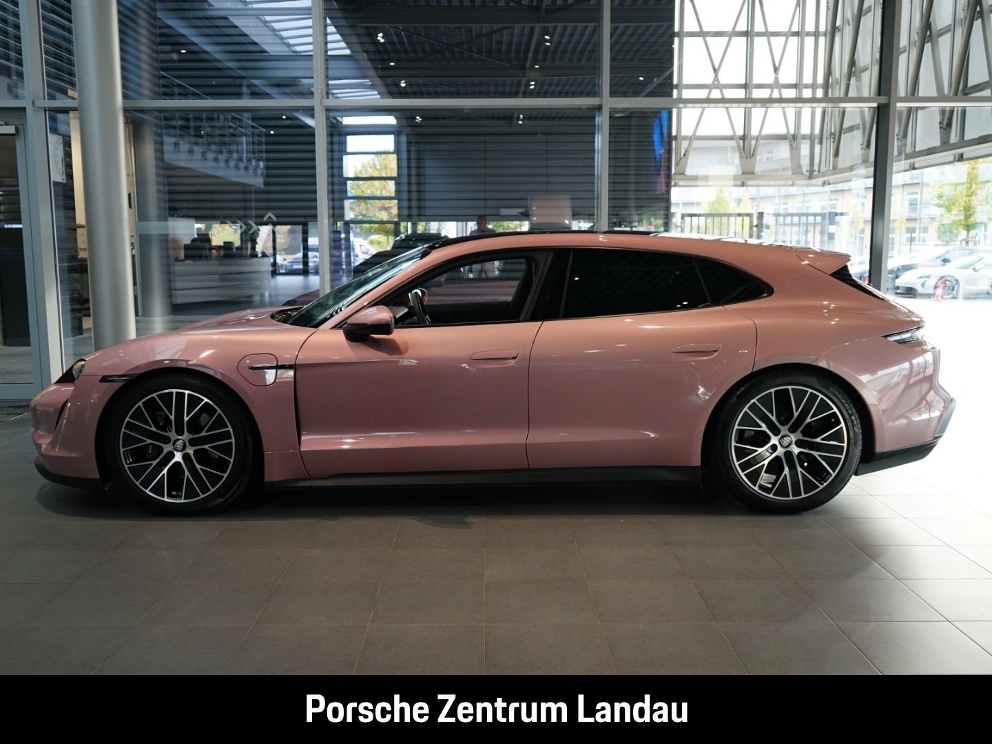 Porsche Taycan Sport Turismo Surround-View Luftfederung foto 4