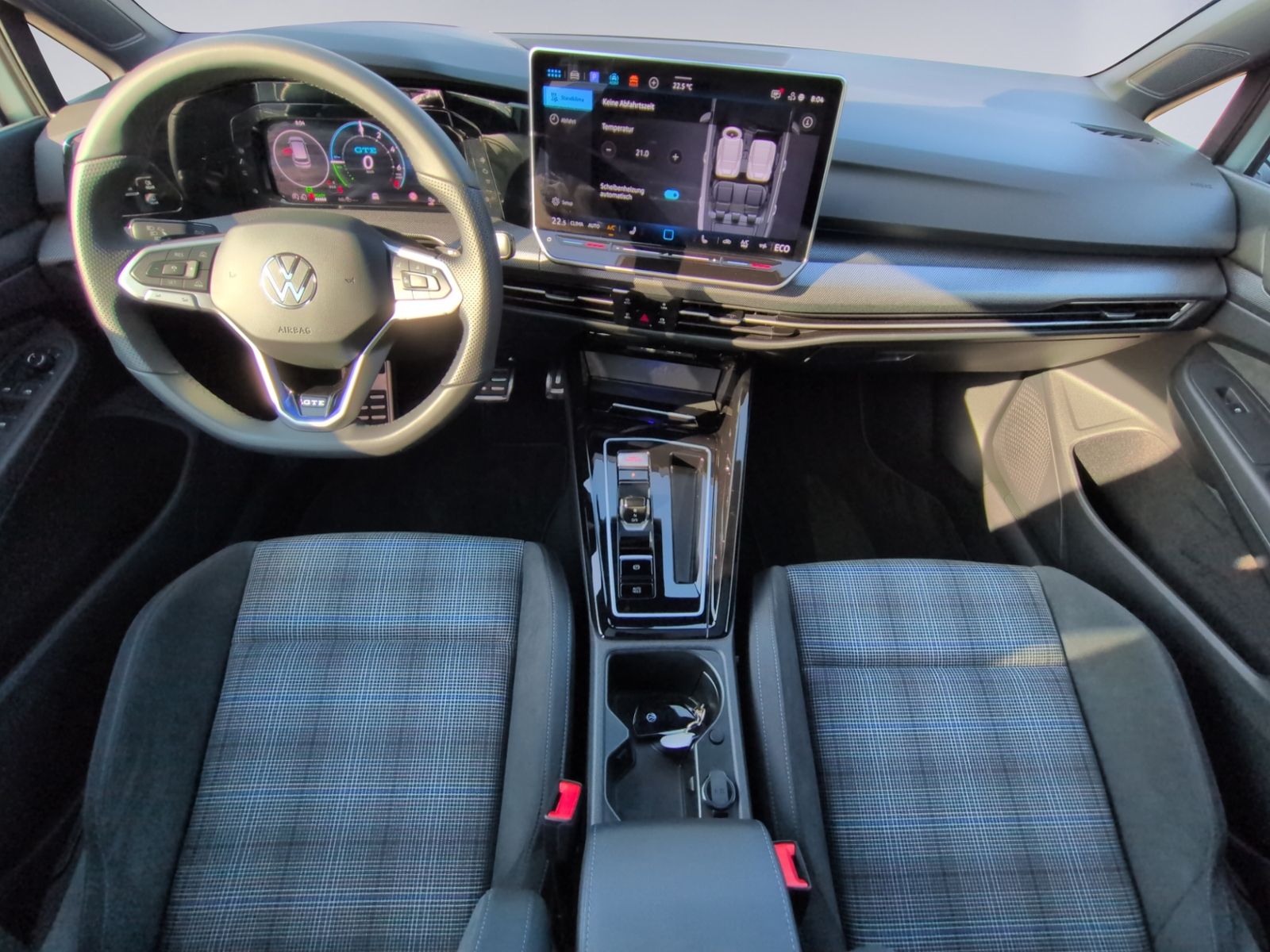 Golf GTE 1.5TSI Hybrid LED+NAVI+PANO+SHZ+
