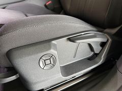 AUDI Q3 Sportback TDI S-Line/Pano/20 Zoll AUDI Q3 Sportback TDI S-Line/Pano/20 Zoll