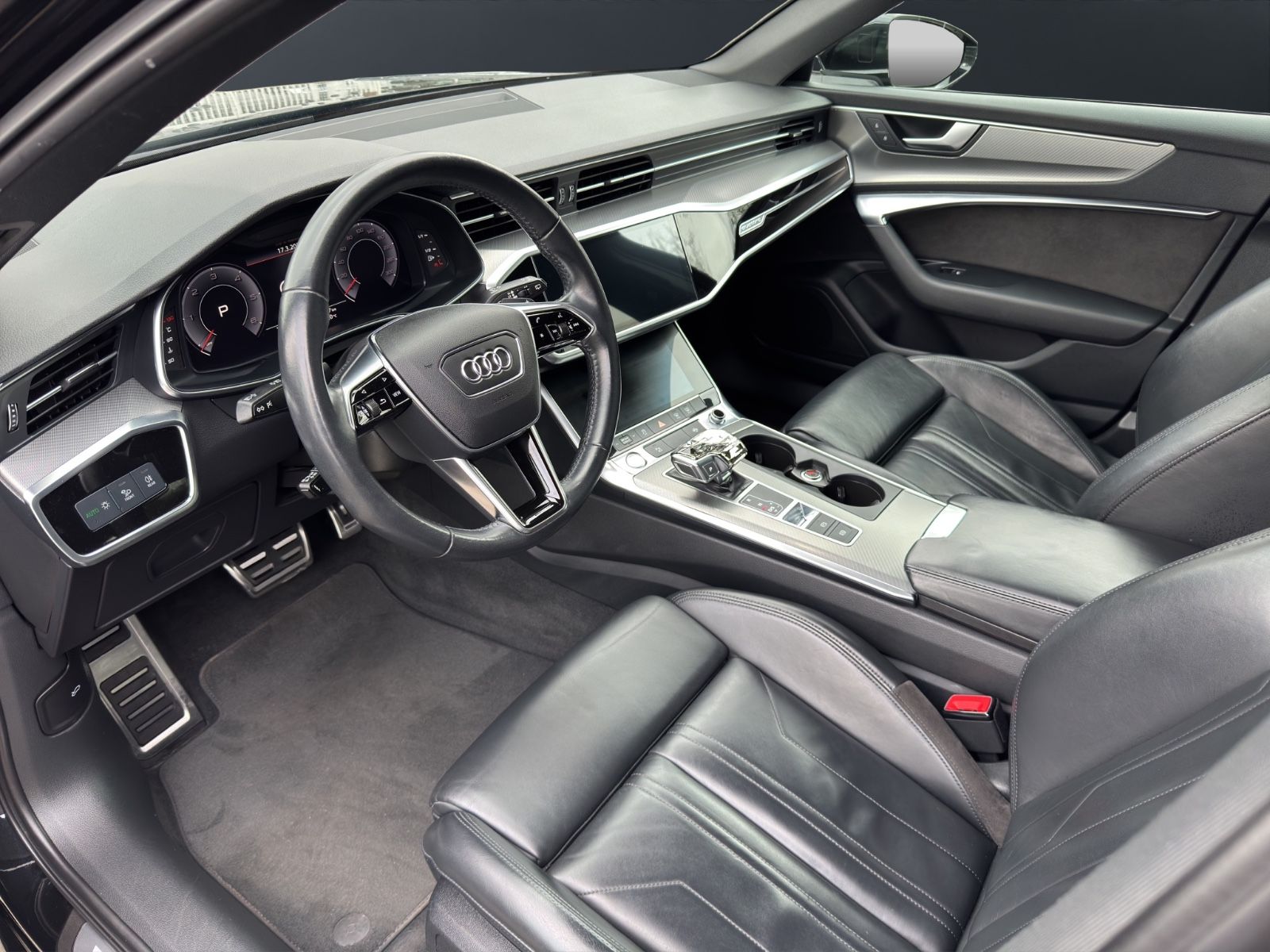Fahrzeugabbildung Audi A6 Avant 45 TDI quattro sport*Pano*Digitaltacho*