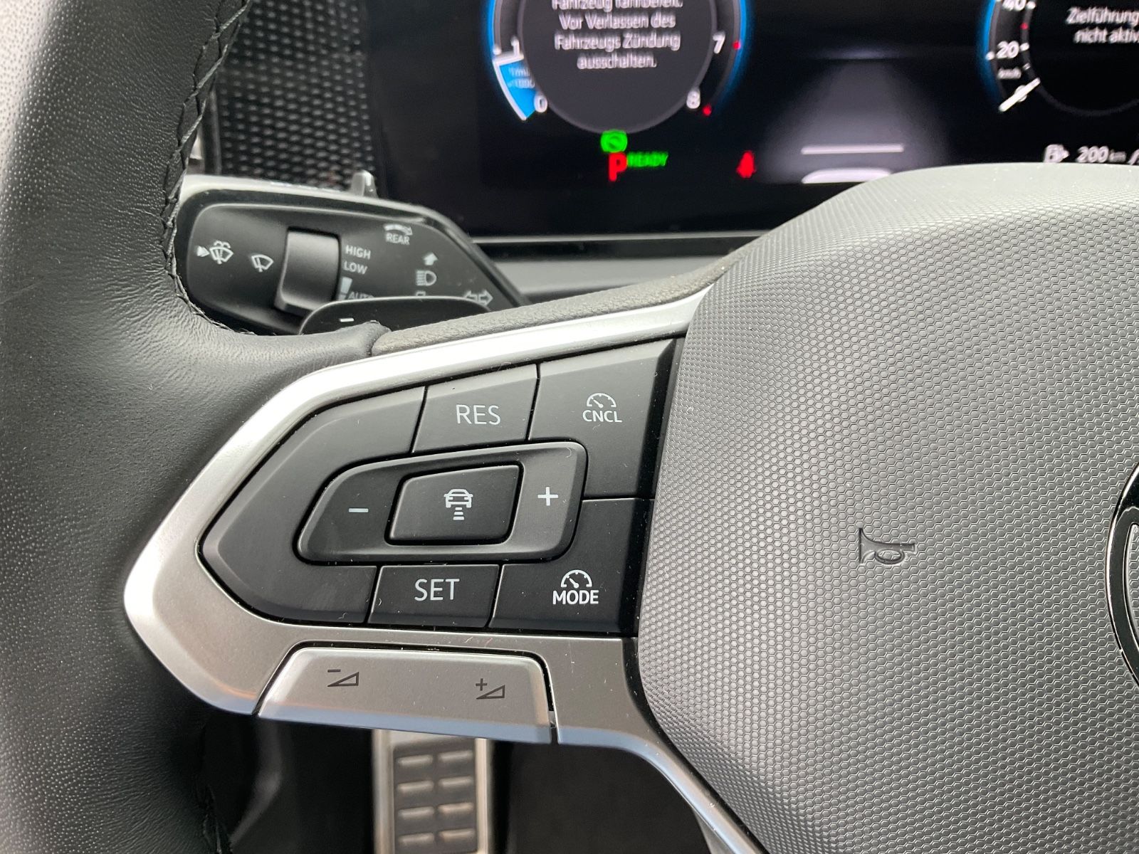 Fahrzeugabbildung Volkswagen Tiguan 1.5 eTSI DSG GOAL,AHK,Kamera,Navi,ACC