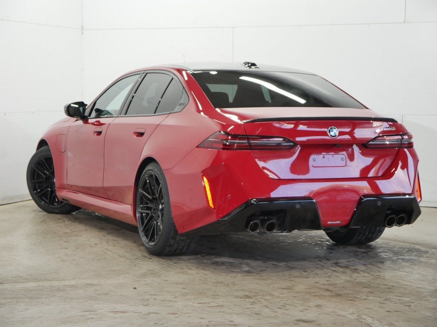 Fahrzeugeinzelansicht 7 Fahrzeugabbildung BMW M5 Limousine M Drivers P., M Carbon Keramik-Brem