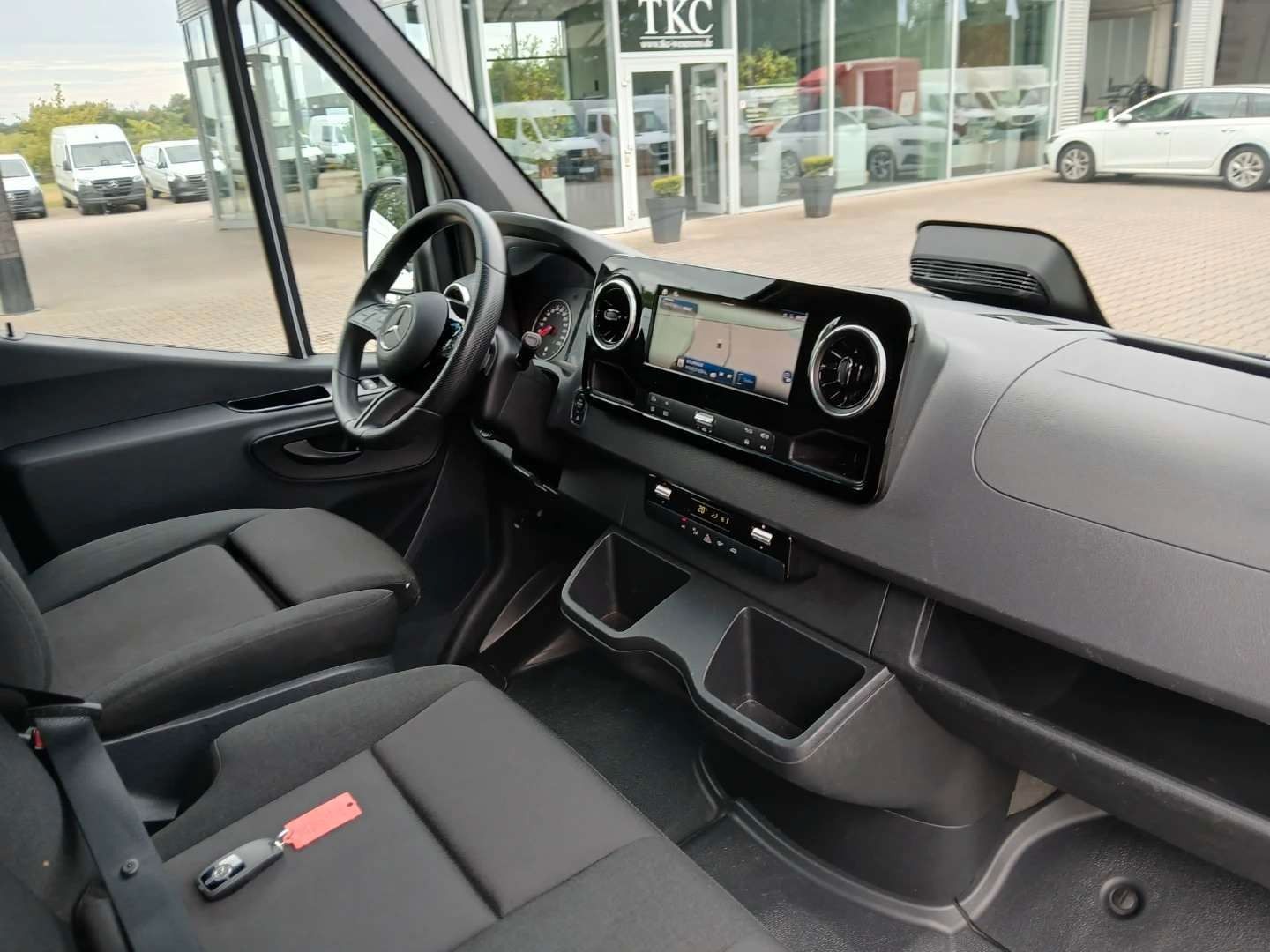 Fahrzeugabbildung Mercedes-Benz Sprinter III Kasten MBUX Kamera Totwkl. Tempomat