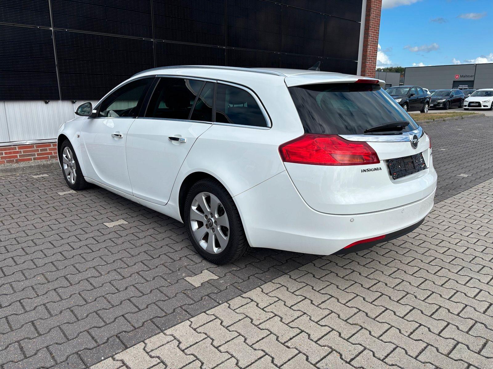 Opel Insignia 2013 — photo 7
