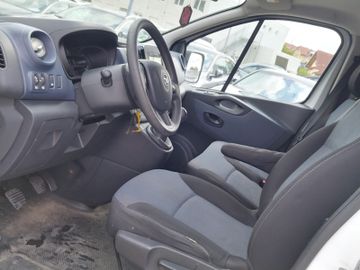Opel Vivaro - 9