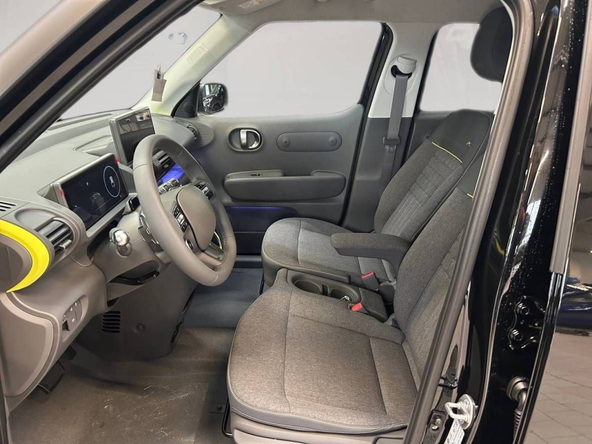 Fahrzeugabbildung Hyundai INSTER Cross Elektro-Komfort-Paket, V2L-Paket, A