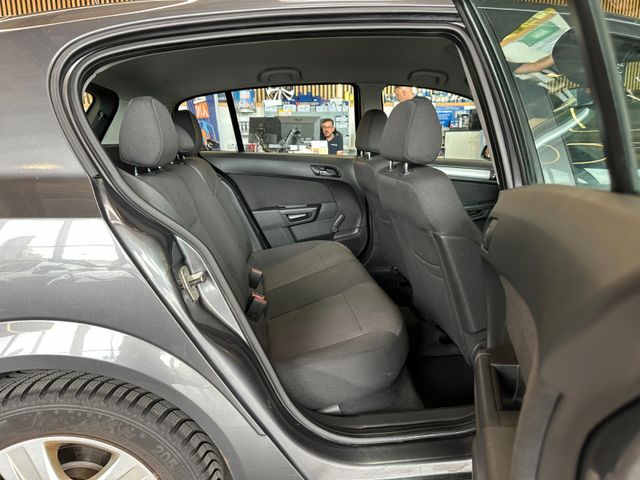 MYAUTOCENTER – Gebraucht- und Jahreswagen mit Werkstattservice in Pfaffenhofen Opel Astra H Lim. Edition *TEMPO*KLIMA*1-HAND*