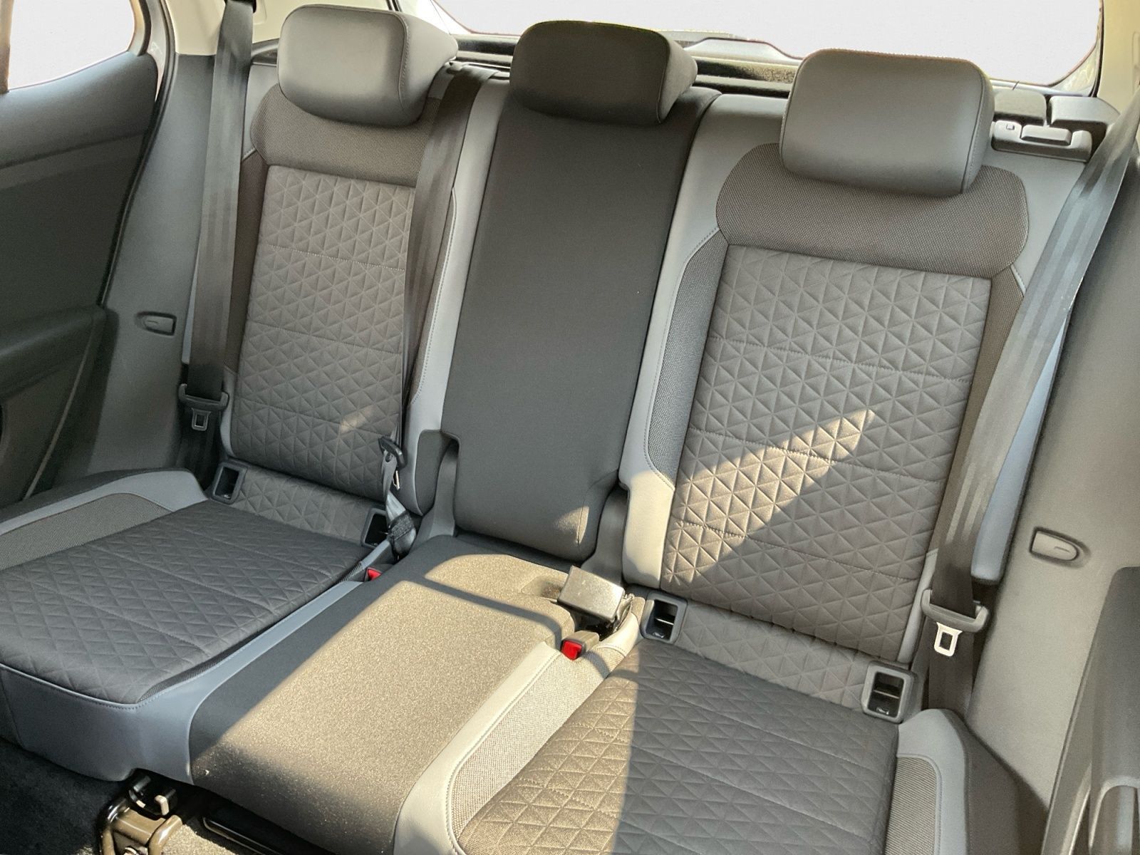 Volkswagen T-Cross - Bild 13