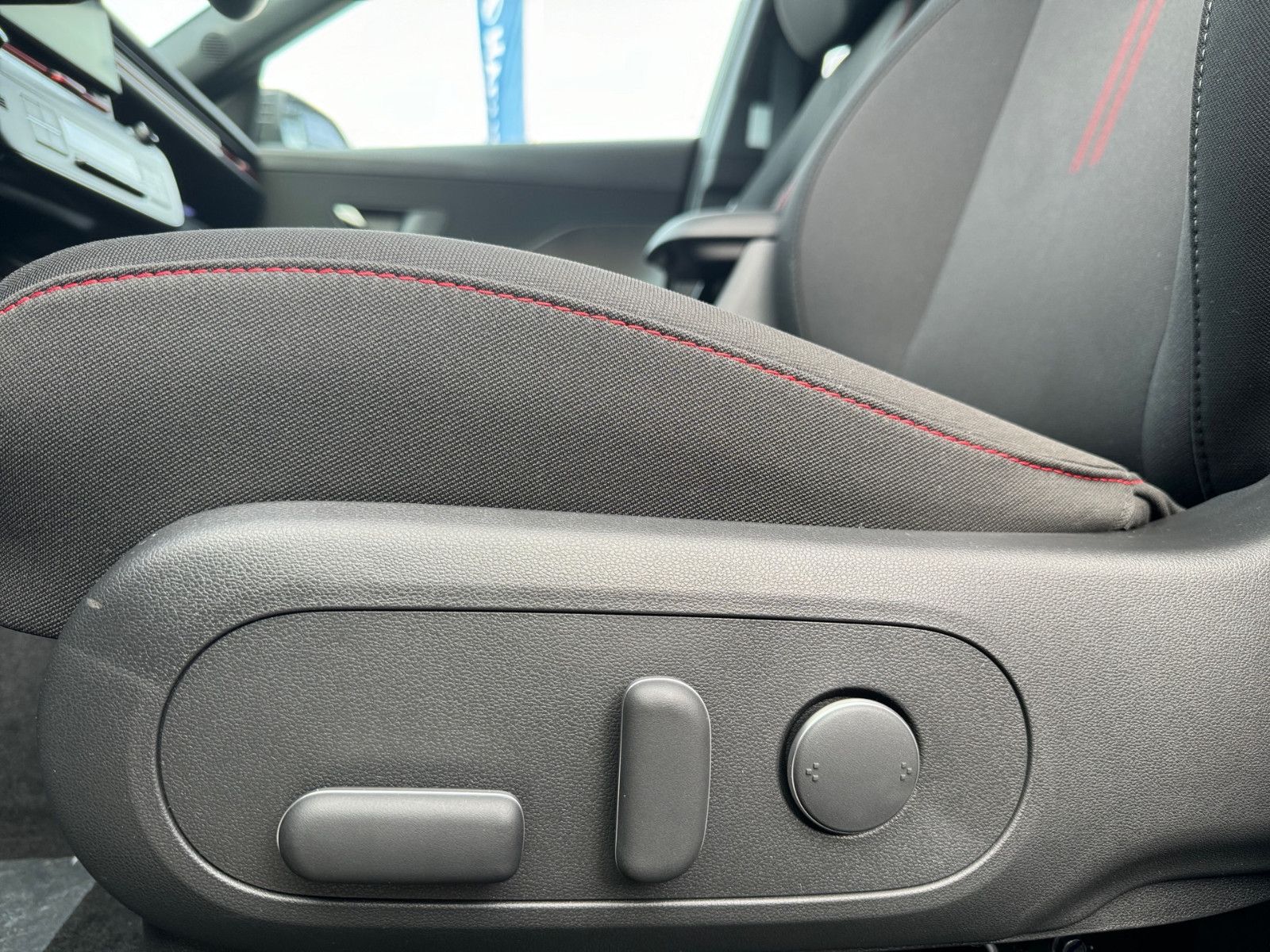 Fahrzeugabbildung Hyundai KONA 1.6 GDi Hybrid N Line NAVI Belüftete Sitze