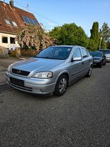 Opel Astra mit Automatikgetriebe - Opel Astra: Automatikgetriebe