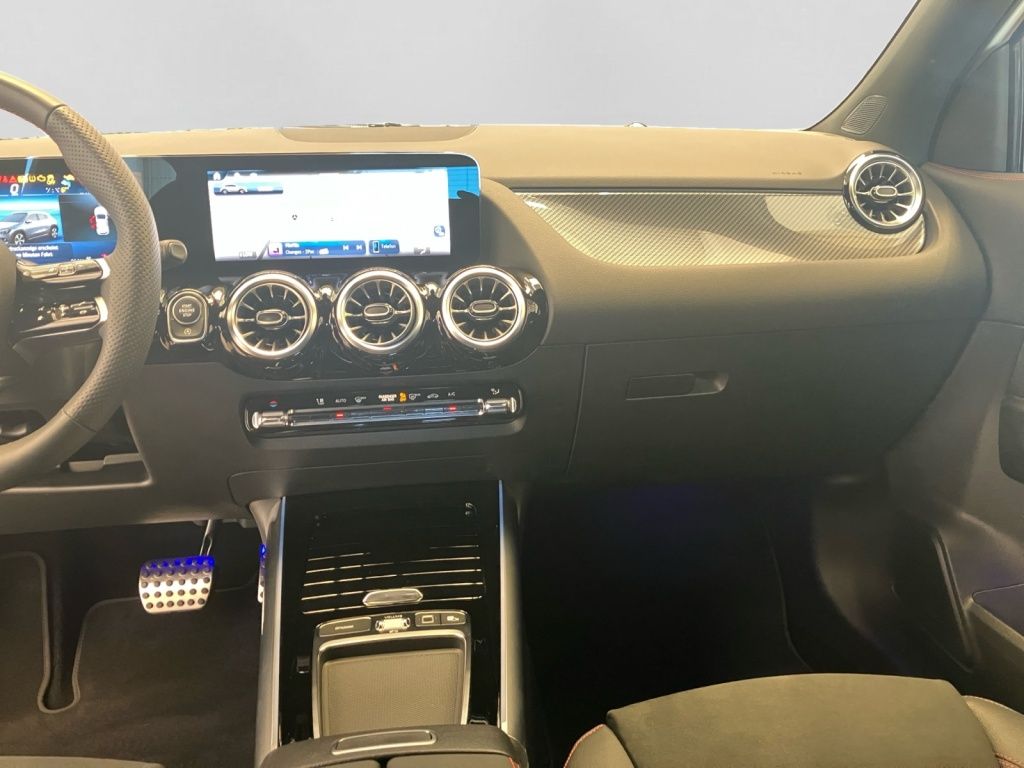 Mercedes-Benz GLA 180 d AMG NIGHT DISTR 360° TOTW KEYL LED 19' foto 12