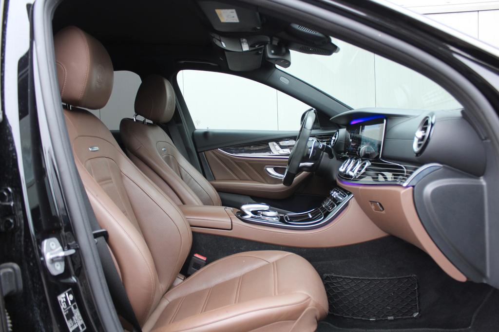 Mercedes-Benz E 63 AMG