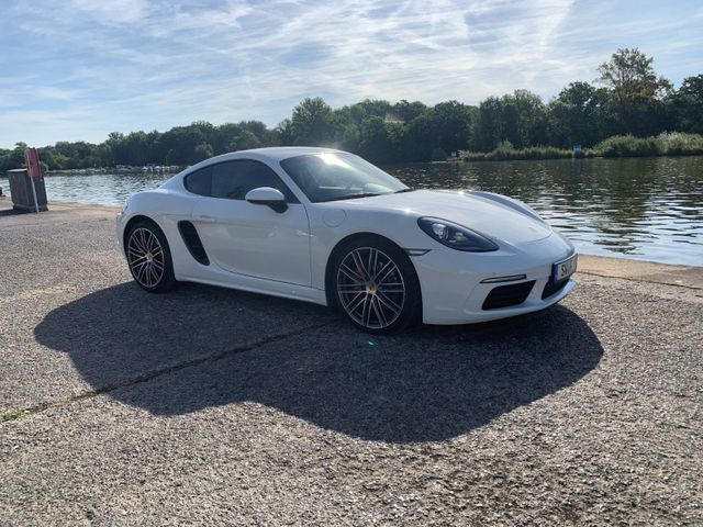 Porsche Cayman S 718 PDK