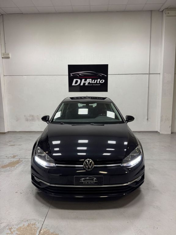 Image of Volkswagen Golf