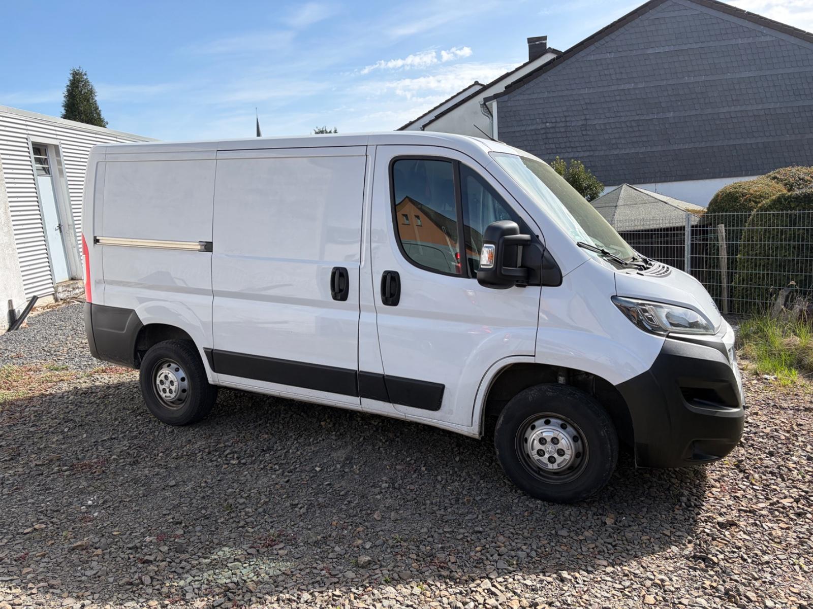 Peugeot Boxer Kasten 330 L1H1 Premium BlueHDi 120 Stop&S