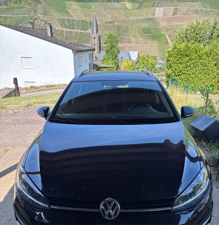 Image of Volkswagen Golf