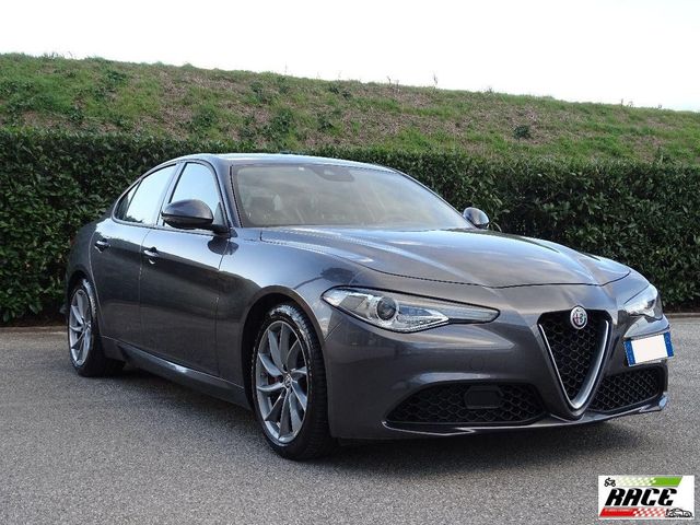 Alfa Romeo ALFA ROMEO - Giulia - 2.2 TD 180 CV Business Spo