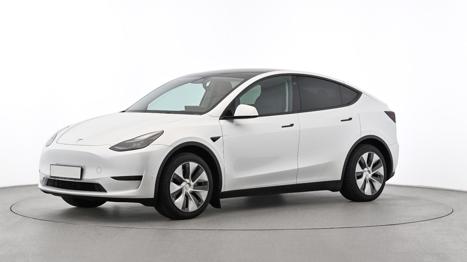 Tesla Model Y Basis RWD *22900 NETTO* imagem 2