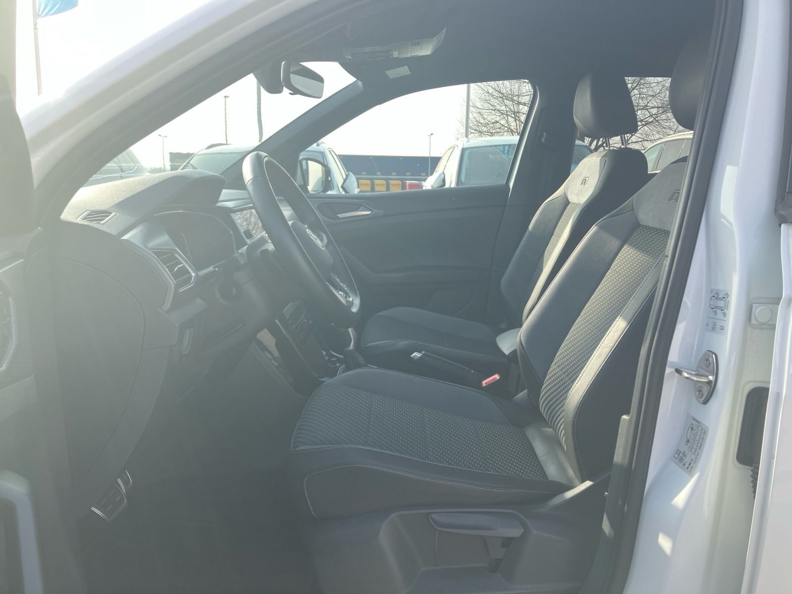 Volkswagen T-Cross - Bild 7