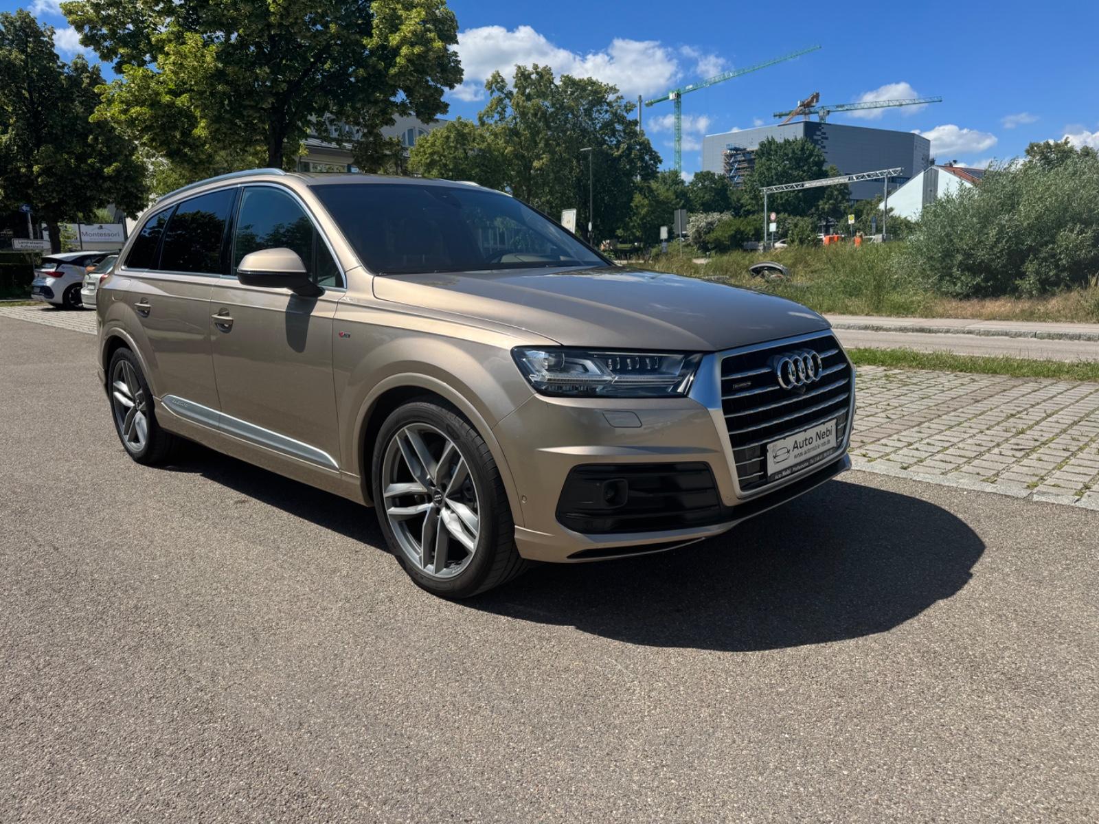 Audi Q7 3.0 TDI quattro*3xSline*Voll.*7-Sitzer*Top*