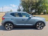 Volvo XC40 T4 AWD Inscription*STHZG*PANO*AHK*LHK - Volvo XC40 von privat