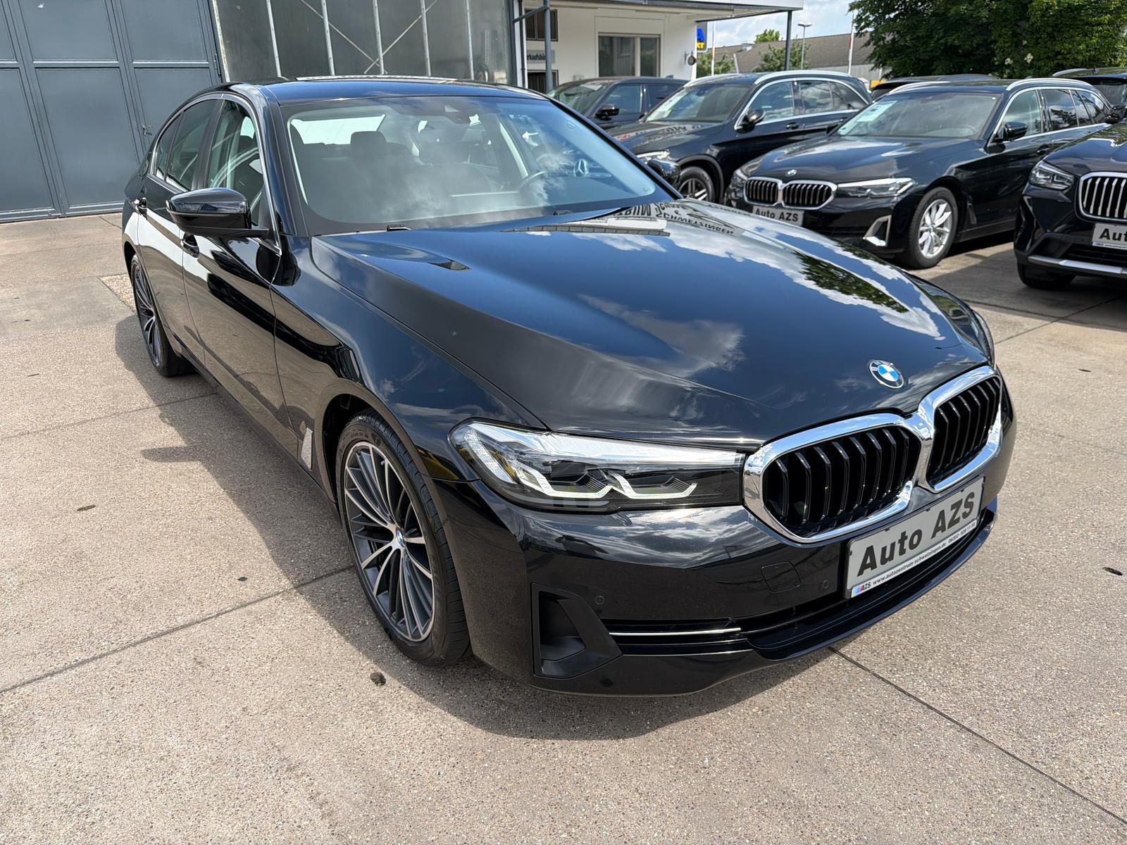 BMW 520i 1.HAND/CARPLAY/TEMPO/LED/PDC/SHZ/NAVI
