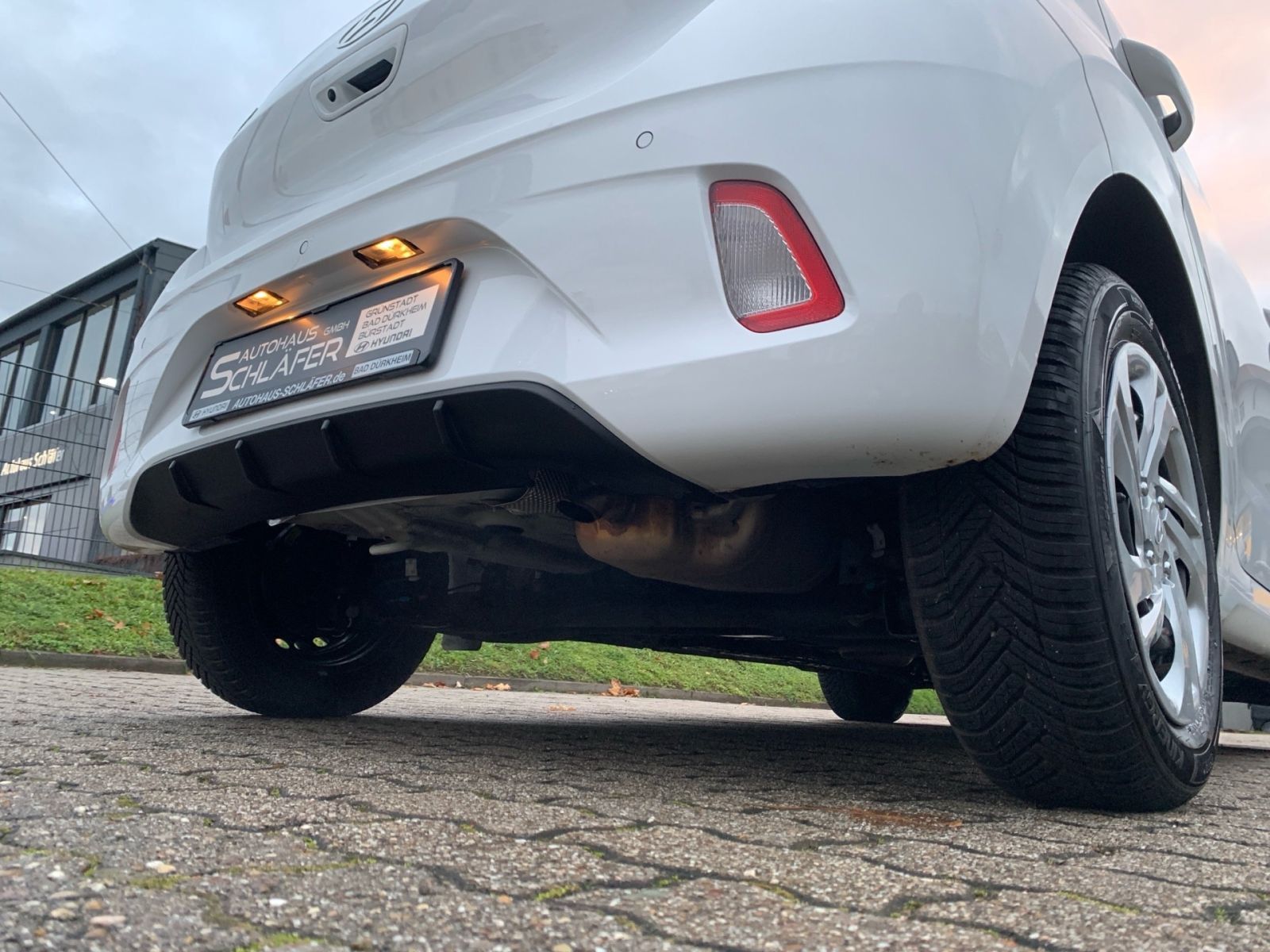 Fahrzeugabbildung Hyundai i10 1.0 Select Navi Kamera