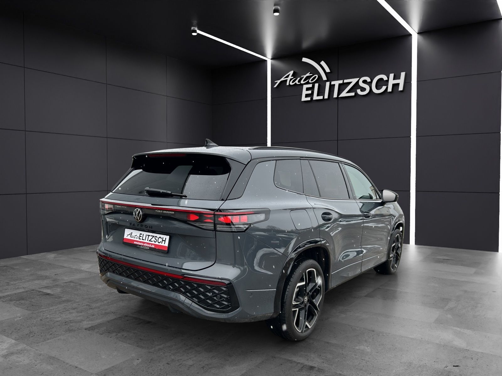 Fahrzeugabbildung Volkswagen Tayron R-Line PHEV DSG IQ.Light ACC AHK PANO SH