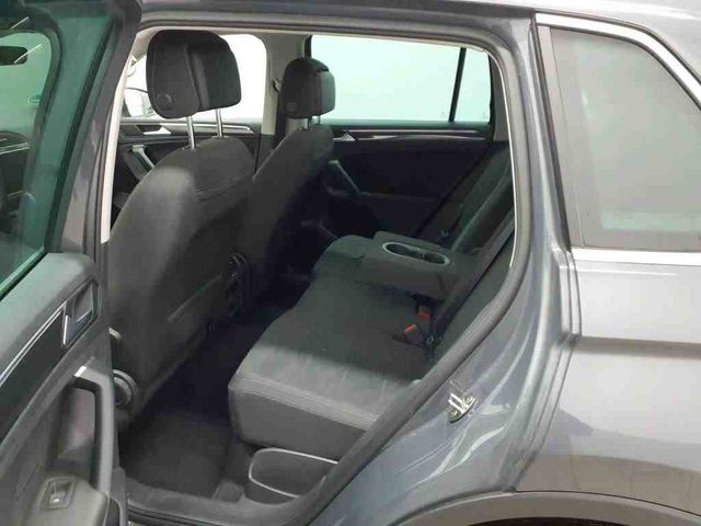 Tiguan 2.0 TDI DSG 4M ELEGANCE IQ.LIGHT+AHK+RFK+