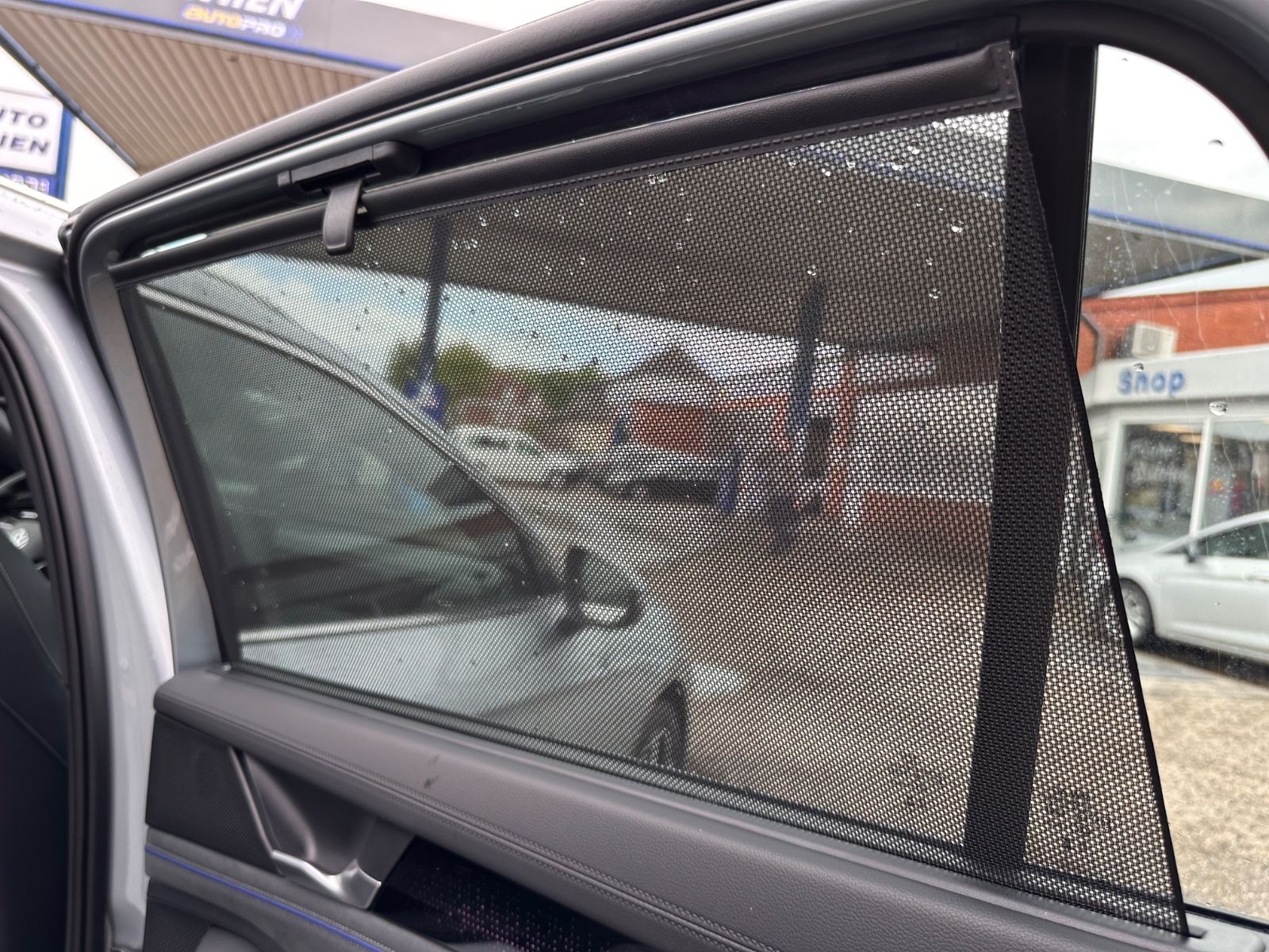 Fahrzeugabbildung Volkswagen Passat Variant 2.0 TDI 4M R-Line Matrix/AHK/Navi